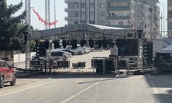 Bayrak tartışması organizasyonu iptal ettirdi