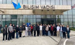 Belediyeden gençlere Bilişim Vadisi gezisi
