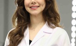'Blefaroplastide amaç genç görünüm kadar göz sağlığını korumak'