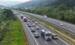 Bolu geçişinde bayram trafiği arttı