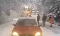 Bolu-Kıbrıscık yolunda mayıs ayında kar esareti