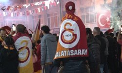 Burdur'da Galatasaraylı taraftarlar konvoylarla kutlama yaptı