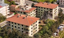 Büyükçekmece'de güvenli kent hedefiyle 40 bağımsız bölümden oluşan 3 riskli yapı yıkıldı