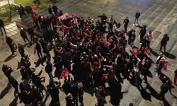 Çorum FK taraftarları yarı final galibiyetini coşkuyla kutladı