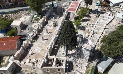 Depremde zarar gören Kahramanmaraş Ulu Camii ibadete açıldı, Antakya Ulu Camii de vatandaşla buluşacağı günü bekliyor