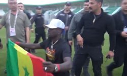Diagne'ye bayrak müdahalesi: Senegal bayrağı yanlış anlaşıldı