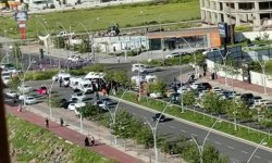 Diyarbakır'da şehir içi minibüs ile otomobil çarpıştı: 5 yaralı