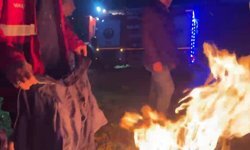 Elazığ'da yangına giden itfaiye aracı çamura saplandı