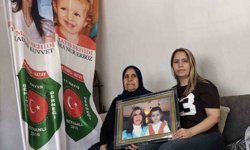 Evlatlarını Reyhanlı patlamasında kaybeden anne ve kızı 13 yıldır aynı acıyla yaşıyor