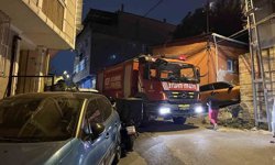 Eyüpsultan'da 3 katlı binanın bodrum katında yangın: 2'si çocuk 4 ağır yaralı