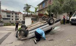 Freni boşalan Tofaş takla attı: 2 yaralı