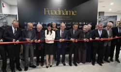 Fuat Başar ve sekiz kuşak öğrencilerinin eserleri 'Fuadname Hat ve Ebru Sergisi'ne buluştu