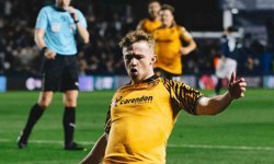 Hull City, play-off finaline yükseldi