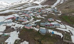 Iğdır'da kar altındaki evler havadan görüntülendi