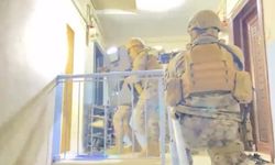İş insanlarına zorla çek imzalattıran şebekeye Organize Polisi'nden darbe