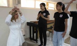 İşaret diliyle yürekten beste: 'Sizi Ruhumla Duyabilirim'
