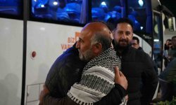 İsrail'in alıkoyduğu Sumud Filosu aktivistleri İstanbul'a getirildi