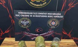 İzmir'de 16 yıl hapisle aranan zehir taciri 2 kilo uyuşturucuyla yakalandı