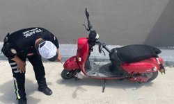 Karaman'da elektrikli bisiklet devrildi: 1'i ağır 2 yaralı