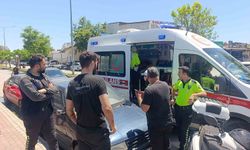Kazaya neden olan sürücü, kendisini durdurmak isteyenlere biber gazı sıktı