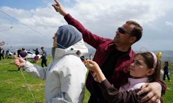 Kırıkkale'de rengarenk uçurtmalar gökyüzünü süsledi