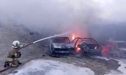 Konteyner yatakhanede başlayan yangında alevlerin sıçradığı 8 araç demir yığını haline geldi
