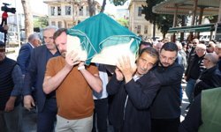 Motosiklet kazasında hayatını kaybeden 17 yaşındaki Ela son yolculuğuna uğurlandı