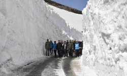 Nemrut Kalderası'nda kar esareti bitti: 10 metrelik kar duvarları aşıldı