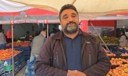 Piyasaya aldırış etmedi, uygun fiyata sebze meyve satışı yaparak gönülleri kazandı