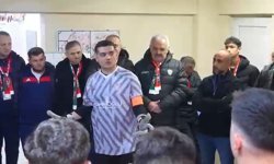 Şampiyonluk maçı öncesi takım kaptanından ağlatan konuşma