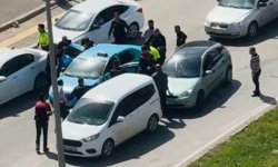 Taksiciyi rehin alıp, polisle çatışan şahıs yaşanan kovalamaca sonucu yakalandı