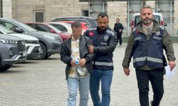 Tartıştığı kişinin aracına tüfekle ateş açan zanlı tutuklandı