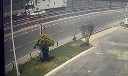 Tekirdağ'da feci kaza kamerada: İki tırın arasında kalan araçtan sağ çıktı