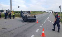 Tekirdağ'da kamyonetle çarpışan otomobil ters döndü: 1 yaralı