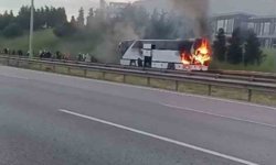TEM'de yolcu otobüsü alev alev yandı