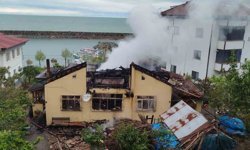 Trabzon'un Araklı ilçesinde yangında 2,5 ton fındık kül oldu