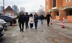 Tuvalette doğurduğu bebeğini çöpe atan anne 12 yıl hapis cezasına çarptırıldı