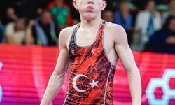 U17 Avrupa Güreş Şampiyonası'nda Ömer Arslan'dan bronz madalya