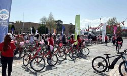 Yüzlerce anne Anneler Günü'nde pedalladı