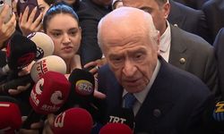 Bahçeli: "Seçimlerin zamanında yapılmasıyla Cumhurbaşkanımızın danışmanının verdiği tarih arasında saat farkı da yok