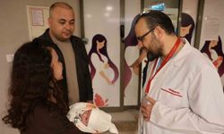Anne karnında önce kan nakli, ardından ameliyat: Hayata bin 600 gramla tutundu