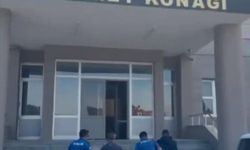 Durdurulan iki tırda 27 düzensiz göçmen yakalandı