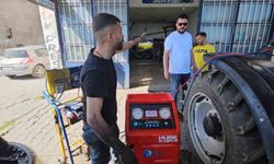 Erciş'te sıcak hava etkisini gösterdi, sürücüler klima için sanayiye akın etti