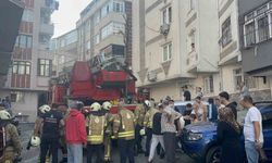 Gaziosmanpaşa'da 4 katlı binada korkutan yangın