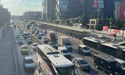 İstanbul'da bayram tatili sonrası sabah saatlerinde trafik yoğunluğu oluştu