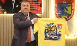 İzmir'de taksicilerden 'korsana hayır' mesajı