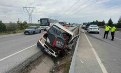 Kazada araçta sıkışan sürücünün imdadına vinç operatörü yetişti