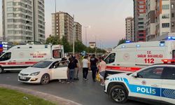 Kazada yaralanan motosiklet sürücüsüne ilk müdahale Çevik Kuvvet Şube Müdürü'nden