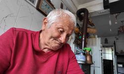 Kütükten sadece bir keser ile ürettikleri hobisi oldu