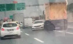 Kuzey Marmara Otoyolu'nda korku dolu anlar: Tır otomobili önüne alıp sürükledi